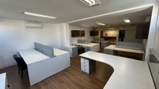 Sala Comercial à venda, 105m² no Rio Branco, Porto Alegre