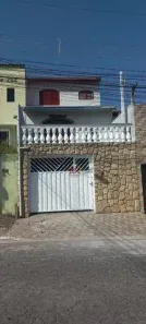 Sobrado com 3 Quartos à venda, 148m² no Vila Brasil, Cruzeiro