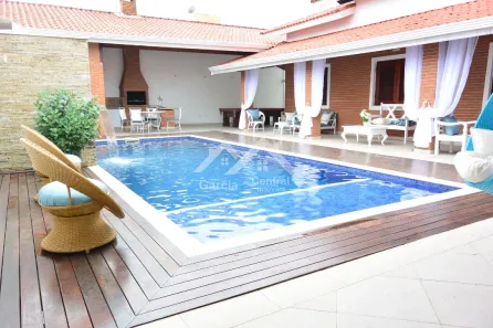 Sobrado com 5 Quartos à venda, 453m² no Jardim Márcia, Peruíbe