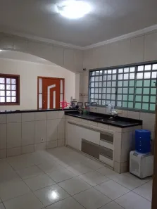 Sobrado com 3 Quartos à venda, 134m² no Jardim Colonial, São José dos Campos