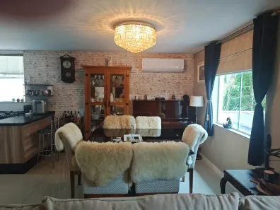 Casa de Condomínio com 3 Quartos à venda, 133m² no São Braz, Curitiba