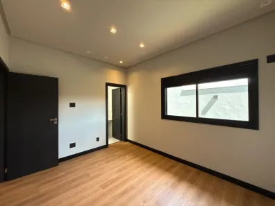 Sobrado com 4 Quartos à venda, 241m² no Jardins Nápoles, Senador Canedo