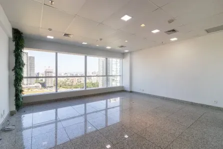 Sala Comercial para venda ou aluguel, 41m² no Green Valley Alphaville, Barueri