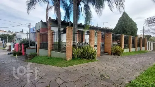Casa com 4 Quartos à venda, 249m² no Chácara das Pedras, Porto Alegre