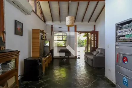 Fazenda/Sítio com 3 Quartos à venda, 2000m² no Vargem Grande, Rio de Janeiro