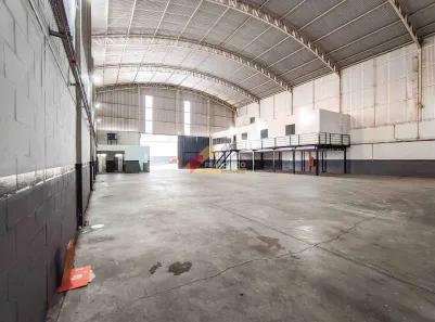Galpão/Depósito/Armazém para alugar, 700m² no Levindo Paula Pereira, Divinópolis