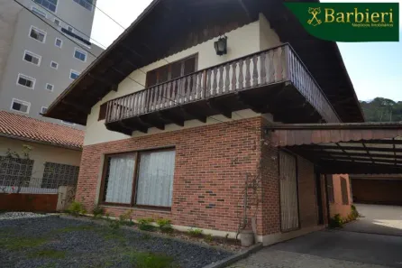 Imóvel Comercial com 5 Quartos para alugar, 380m² no Ponta Aguda, Blumenau