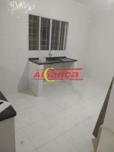 Casa com 1 Quarto para alugar, 78m² no Cidade Soberana, Guarulhos