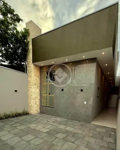 Casa com 3 Quartos à venda, 114m² no Jardim Shangri-Lá, Cuiabá