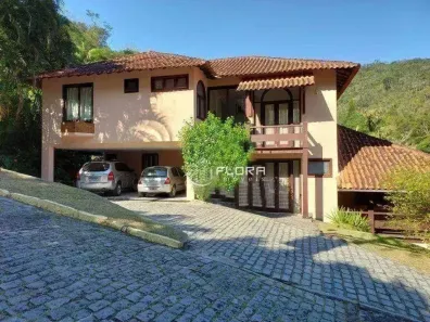 Casa de Condomínio com 3 Quartos à venda, 300m² no Piratininga, Niterói