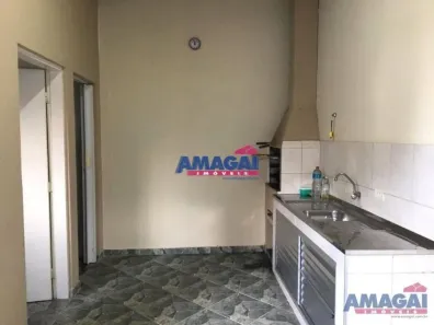 Casa com 2 Quartos à venda, 138m² no Vila Nova Aliança, Jacareí