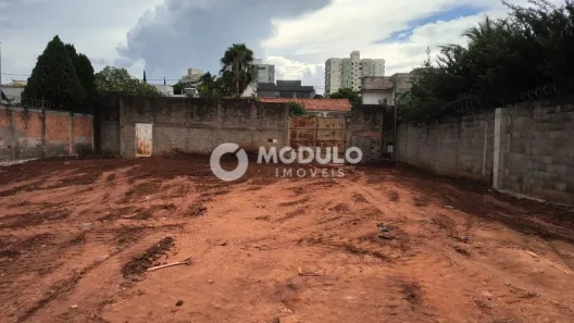 Lote/Terreno à venda, 1000m² no Cidade Jardim, Uberlândia