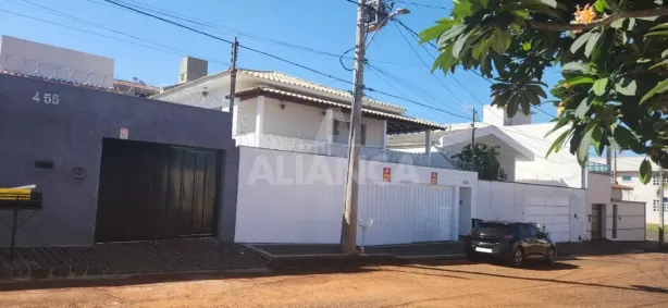 Casa com 4 Quartos à venda, 232m² no Tabajaras, Uberlândia