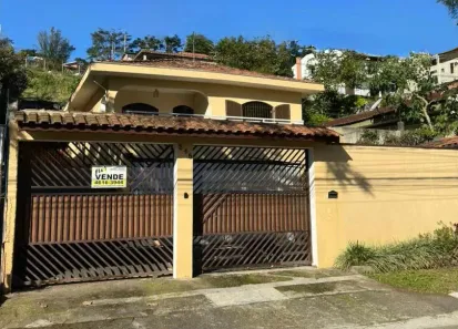 Casa com 3 Quartos à venda, 194m² no Jardim dos Ipês, Cotia