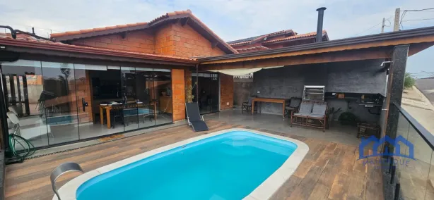 Fazenda/Sítio com 3 Quartos à venda, 210m² no , Mairinque