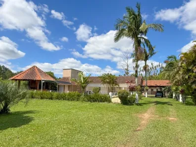 Fazenda/Sítio à venda, 244m² no Vila Imperial (Barro Vermelho), Gravataí