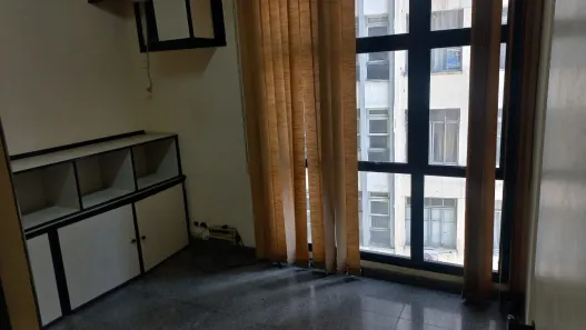 Sala Comercial à venda, 40m² no Centro, Niterói