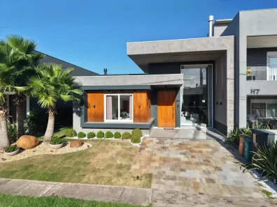 Casa de Condomínio com 4 Quartos à venda, 230m² no Arroio Teixeira, Capão da Canoa