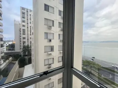 Apartamento com 2 Quartos à venda, 77m² no Centro, Florianópolis