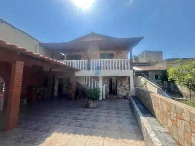 Casa com 3 Quartos à venda, 230m² no Santa Luzia, Contagem