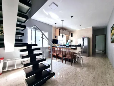 Sobrado com 4 Quartos à venda, 120m² no Jardim Ana Rosa, Suzano