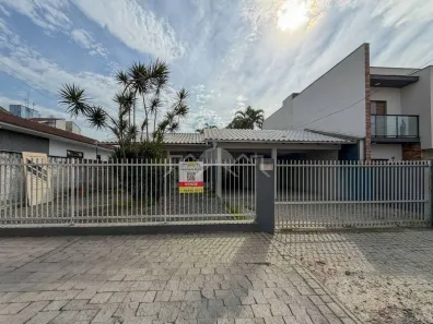 Casa com 2 Quartos à venda, 171m² no Costa e Silva, Joinville