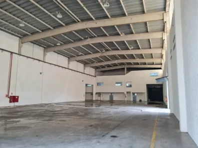 Galpão/Depósito/Armazém para alugar, 2300m² no Iporanga, Sorocaba