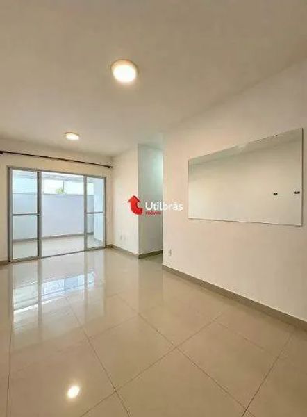 Apartamento com 3 quartos — Planalto, Belo Horizonte