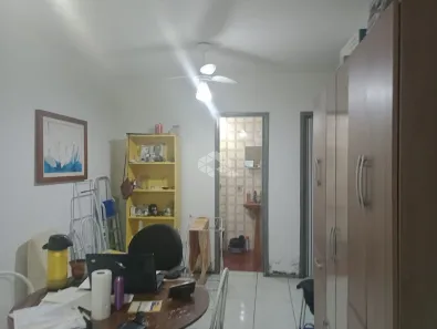Apartamento com 1 Quarto à venda, 34m² no Três Figueiras, Porto Alegre