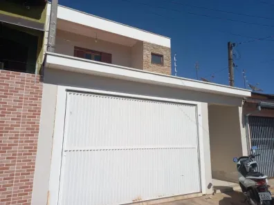 Sobrado com 3 Quartos para venda ou aluguel, 164m² no Vila Santa Emília, Tatuí