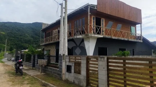 Casa com 4 Quartos à venda, 318m² no Ressacada, Garopaba