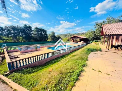 Fazenda/Sítio com 3 Quartos para alugar, 4800m² no Jardim Estância Brasil, Atibaia