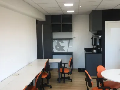 Sala Comercial à venda, 40m² no Santo Amaro, São Paulo