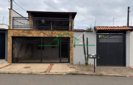 Sobrado com 3 Quartos para alugar, 239m² no Parque Santa Cecília, Piracicaba