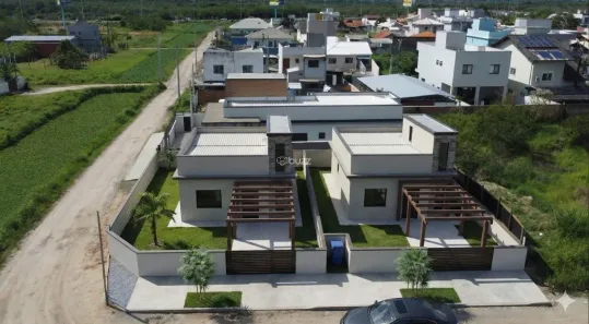 Casa com 2 Quartos à venda, 60m² no Carianos, Florianópolis