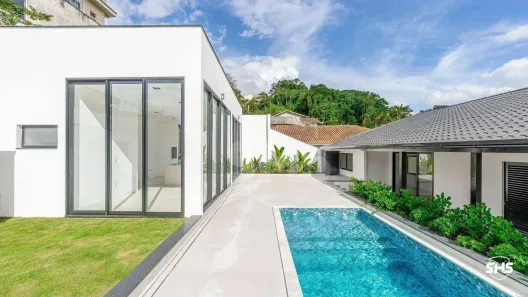 Casa com 3 Quartos à venda, 266m² no Água Verde, Blumenau