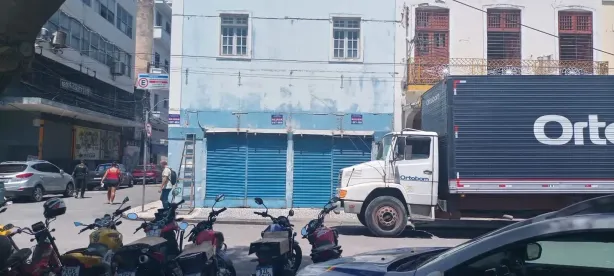 Prédio Comercial para alugar, 500m² no Santo Antônio, Recife