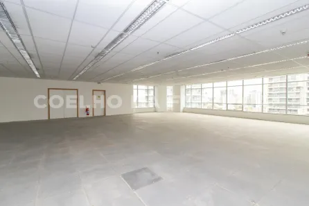 Sala Comercial à venda, 432m² no Cidade Monções, São Paulo
