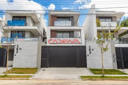 Casa com 4 Quartos à venda, 244m² no Vista Alegre, Curitiba
