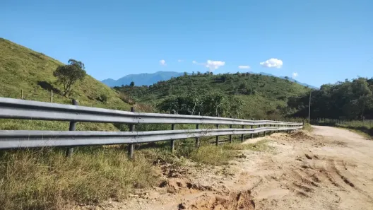 Fazenda/Sítio com 3 Quartos à venda, 726000m² no Cadetes Fabres, Guapimirim