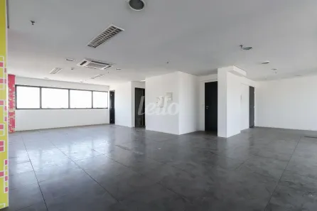 Sala Comercial à venda, 200m² no São Judas, São Paulo