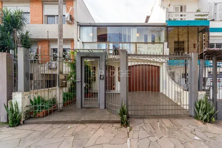 Casa com 4 Quartos à venda, 333m² no Santa Cecília, Porto Alegre