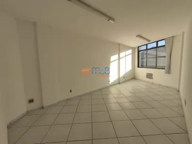 Sala Comercial com 1 Quarto para alugar, 38m² no Centro, Macaé