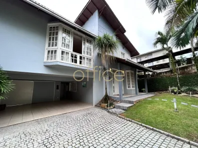 Sobrado com 4 Quartos à venda, 314m² no Costa e Silva, Joinville