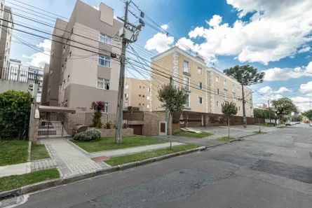 Apartamento com 2 Quartos para alugar, 62m² no Água Verde, Curitiba