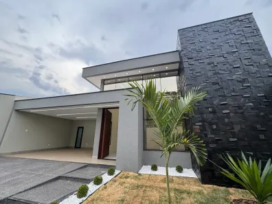 Casa com 3 Quartos à venda, 218m² no Residencial Itália, Goiânia