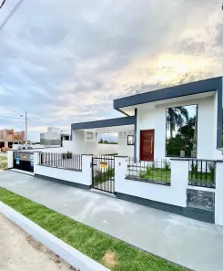 Casa com 3 Quartos à venda, 120m² no Forquilhas, São José