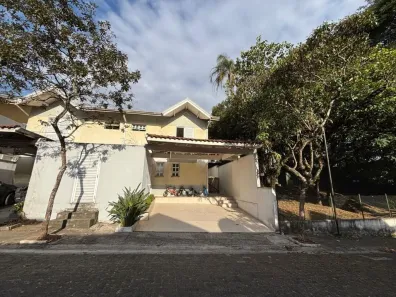 Casa de Condomínio com 3 Quartos à venda, 138m² no Jardim Marilu, Carapicuíba