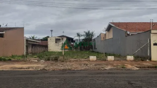 Lote/Terreno à venda, 450m² no Colúmbia, Londrina