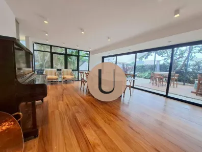 Casa com 3 Quartos à venda, 238m² no Jardim Leonor, São Paulo